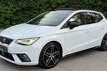 Seat Ibiza 77.000 km 17.990 &euro; München 81375