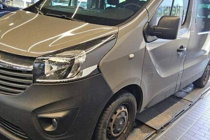 Opel Vivaro 109.500 km 12.500 &euro; München 81245