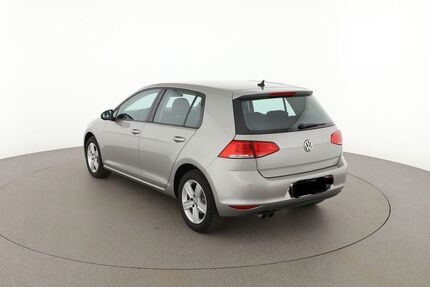 VW Golf 124.357 km 10.300 &euro; Taufkirchen 82024