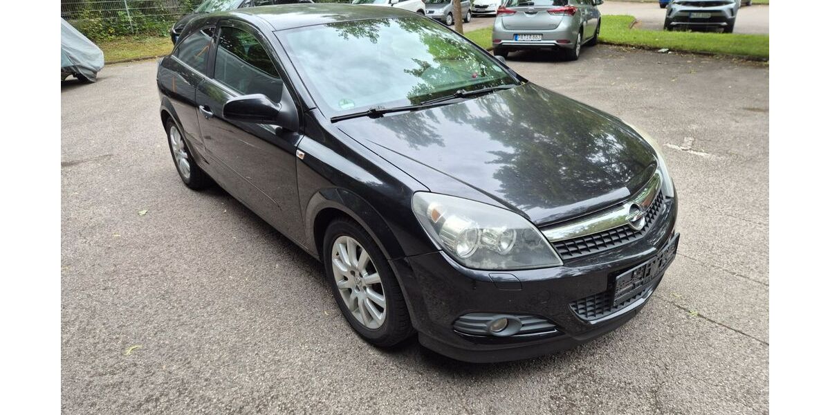 Opel Astra 136.000 km 3.200 &euro; München 81673