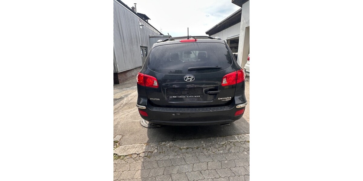 Hyundai Santa Fe 389.563 km 1.900 € Putzbrunn 85640