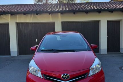 Toyota Yaris 173.697 km 3.900 &euro; Garching 85748