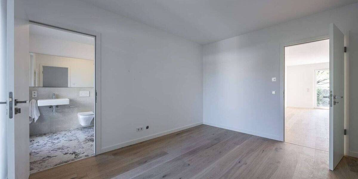 Etagenwohnung München Bogenhausen - 3 Zimmer, 90 m&sup2;, 940.000&euro; | Angebot:26454046