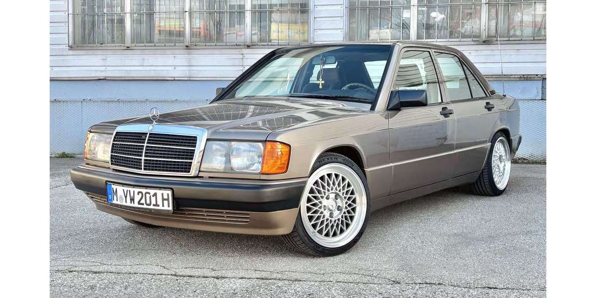 Mercedes-Benz 190 136.500 km 14.900 &euro; München 80937