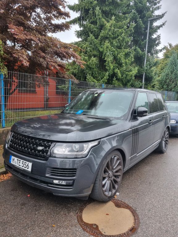 Land Rover Range Rover 154.000 km 28.000 € München 80995