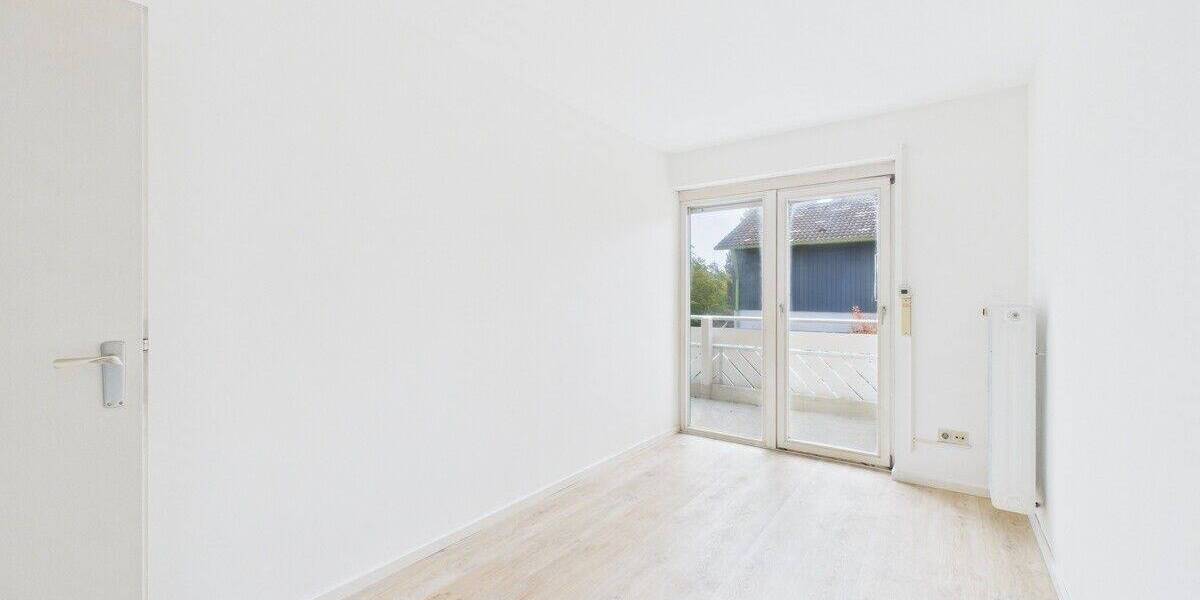 Doppelhaushälfte Germering - 4 Zimmer, 157 m&sup2;, 2.500&euro; | Angebot:23565010