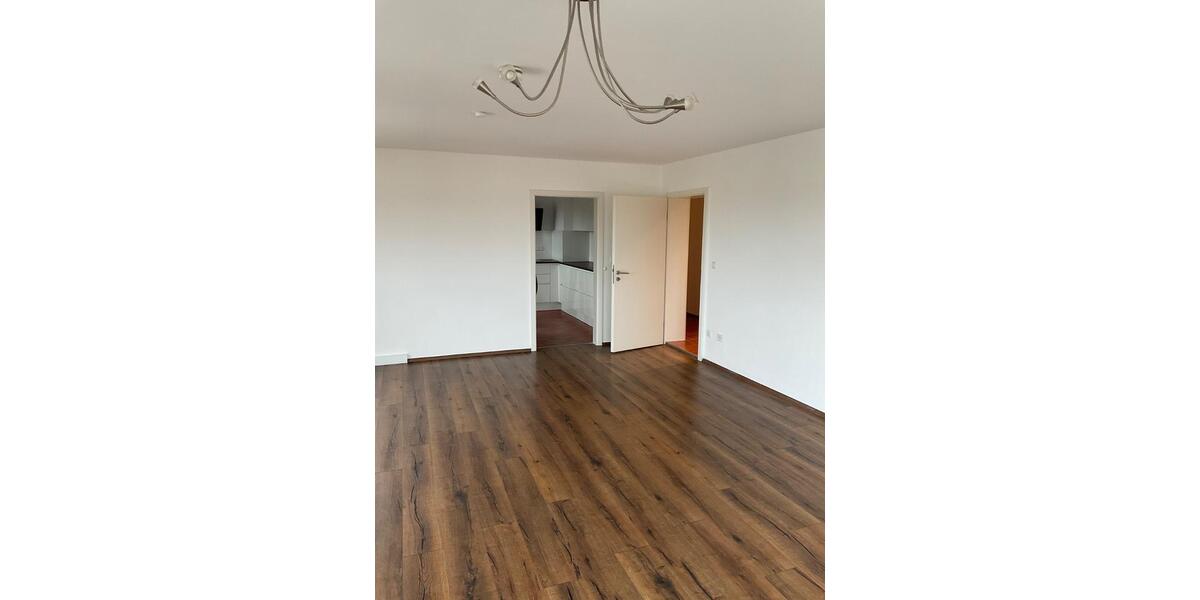 Etagenwohnung Holzkirchen - 2.5 Zimmer, 90 m&sup2;, 1.400&euro; | Angebot:25218962