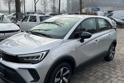 Opel Crossland (X) 22.446 km 14.975 € München 80993
