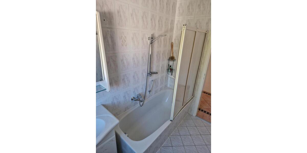 Etagenwohnung Puchheim - 2 Zimmer, 84 m&sup2;, 1.800&euro; | Angebot:25416869