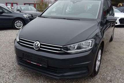 VW Touran 175.091 km 18.999 € Ismaning 85737