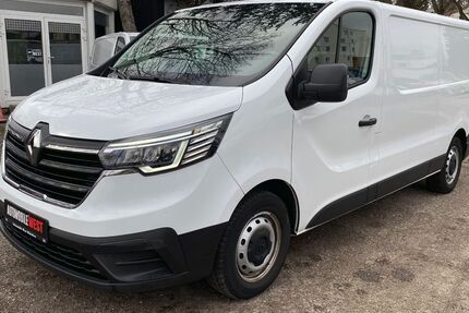 Renault Trafic 69.300 km 16.850 &euro; München 81243