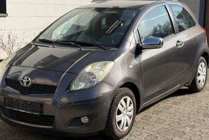 Toyota Yaris 238.500 km 1.750 &euro; Unterschleißheim 85716