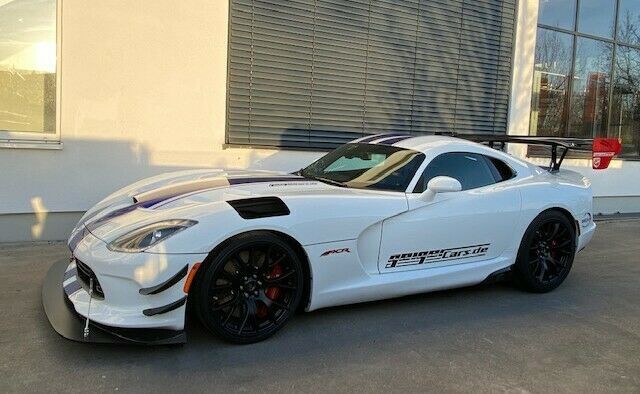 Dodge Viper 10.500 km 259.000 &euro; München 81677