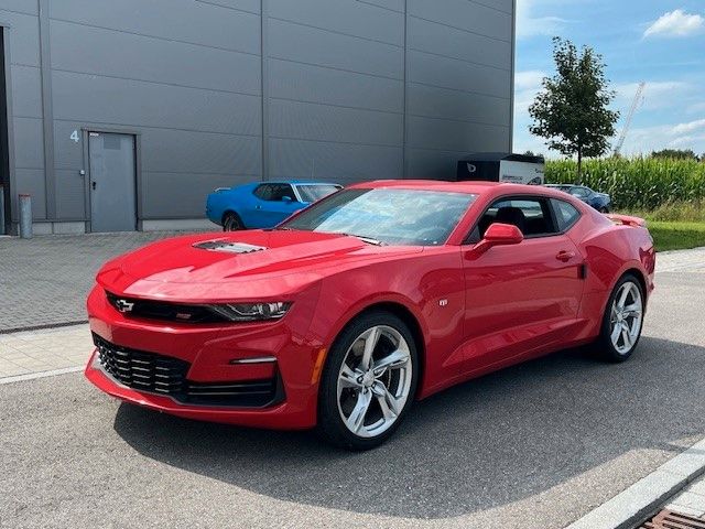 Chevrolet Camaro 2.000 km 55.900 € München 81677