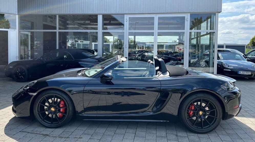 Porsche Boxster 9.700 km 86.900 € München 80803
