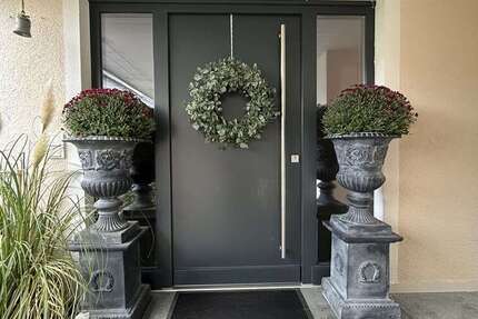 Haus zum Kaufen in VaterstettenBaldham 1.580.000 € 236 m² 8 zimmer