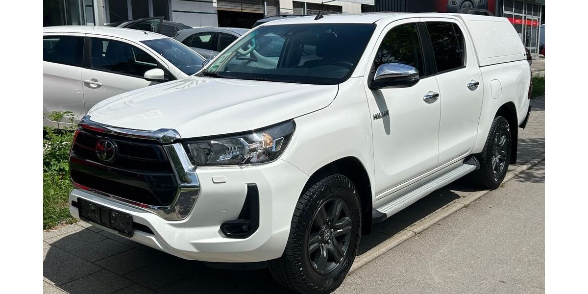 Toyota Hilux 143.709 km 31.990 &euro; München 81825