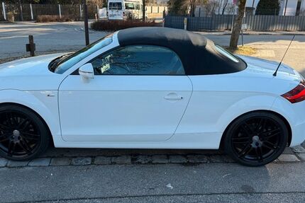 Audi TT 123.000 km 10.500 &euro; Riemerling 85521