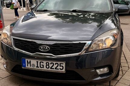 Kia ceed / Ceed 138.500 km 5.450 &euro; München 81673