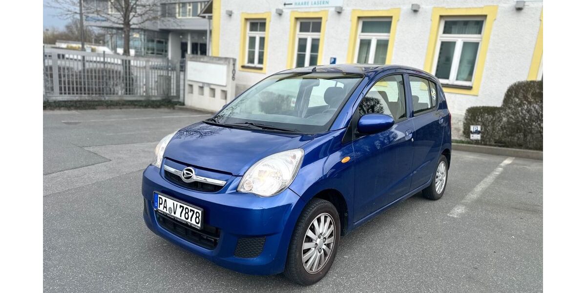 Daihatsu Cuore 69.000 km 3.200 &euro; München 80689