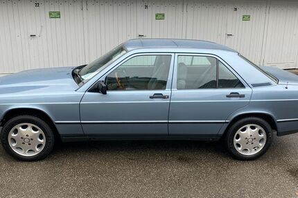 Mercedes-Benz 190 118.000 km 11.888 &euro; München 80798