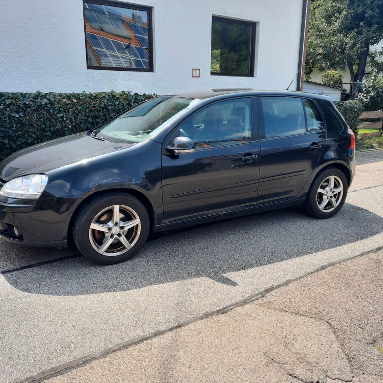VW Golf 210.000 km 1.799 € Pastetten 85669