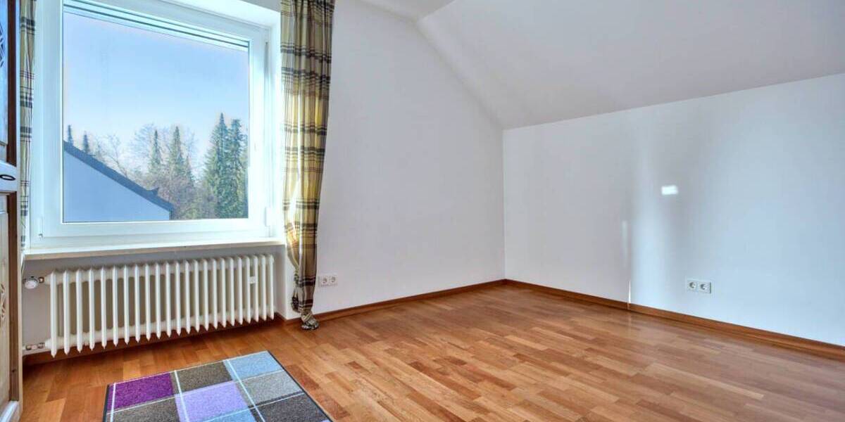 Doppelhaushälfte München Pasing-Obermenzing - 6 Zimmer, 172 m&sup2;, 1.480.000&euro; | Angebot:26220630