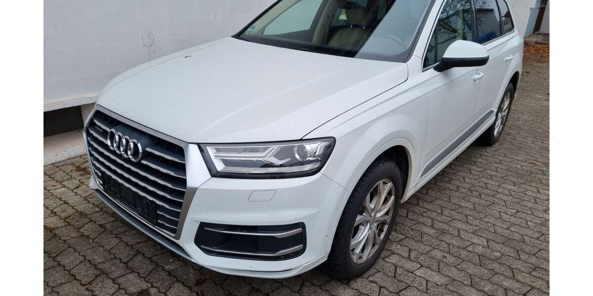 Audi Q7 139.000 km 29.900 &euro; Dachau 85221