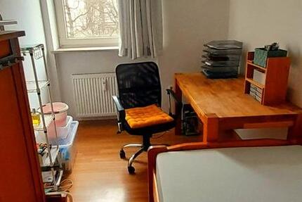 Möbliertes Zimmer in WG für ein Jahr 1 zimmer