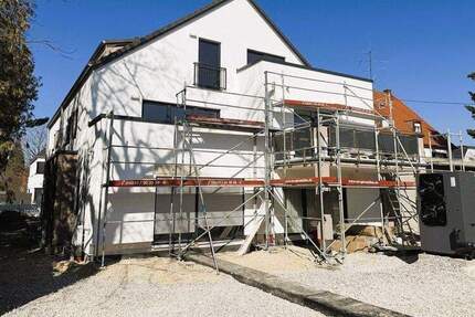 Wohnung München Allach-Untermenzing - 2 Zimmer, 68 m&sup2;, 1.595&euro; | Angebot:25745003