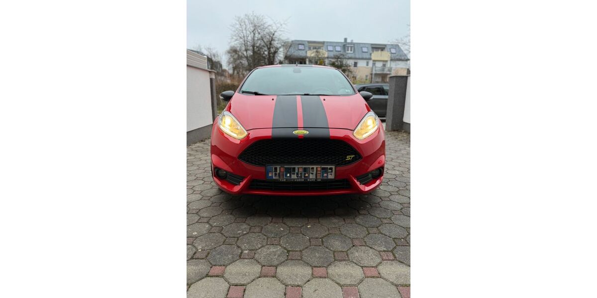 Ford Fiesta 93.000 km 9.750 &euro; München 81373