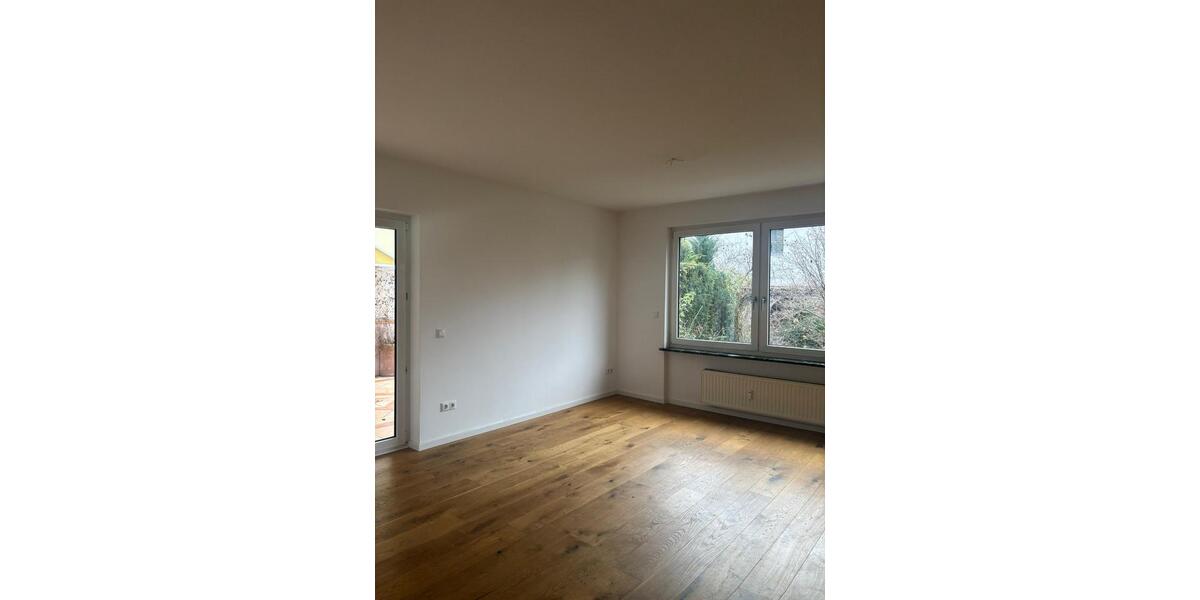 Erdgeschoßwohnung München Aubing-Lochhausen-Langwied - 5 Zimmer, 160 m&sup2;, 2.900&euro; | Angebot:25102130