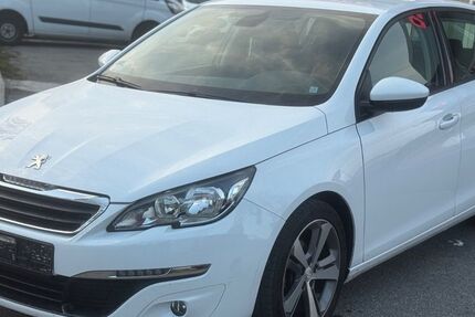 Peugeot 308 255.000 km 4.700 &euro; München OT Trudering-Riem 81825