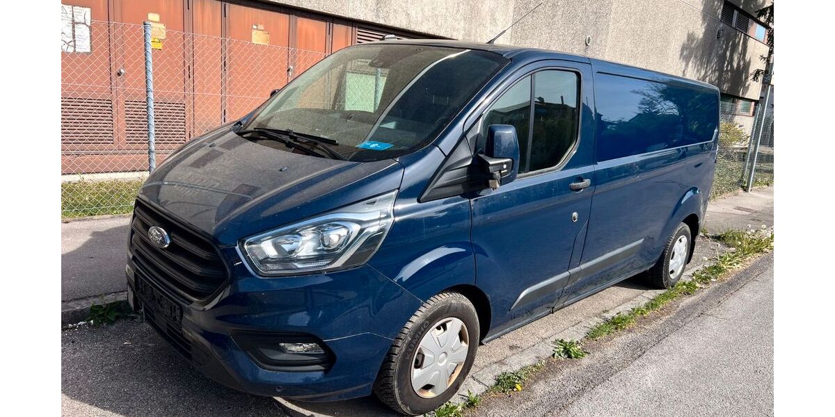 Ford Transit Custom 370.676 km 7.366 &euro; München 81929