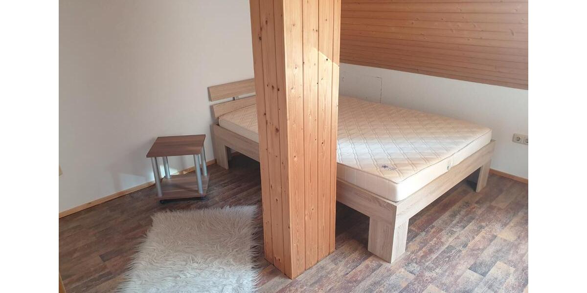 Dachgeschoßwohnung Karlsfeld - 2 Zimmer, 38 m&sup2;, 750&euro; | Angebot:26245295