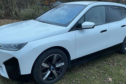 BMW iX 28.850 km 56.800 &euro; Eching 85386