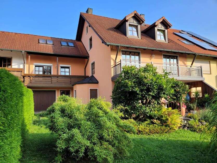 Haus zum Kaufen in Walpertskirchen 990.000 € 239 m²