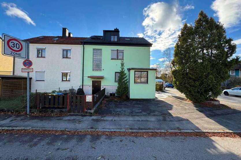 Haus zum Kaufen in Dachau 749.500 € 121 m²