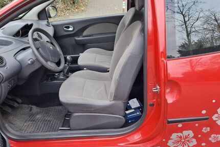 Renault Twingo 151.200 km 1.850 &euro; München 80935