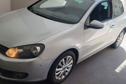 VW Golf 121.000 km 6.800 € München 80335