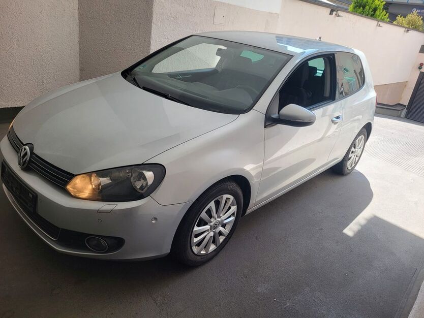 VW Golf 121.000 km 6.800 € München 80335