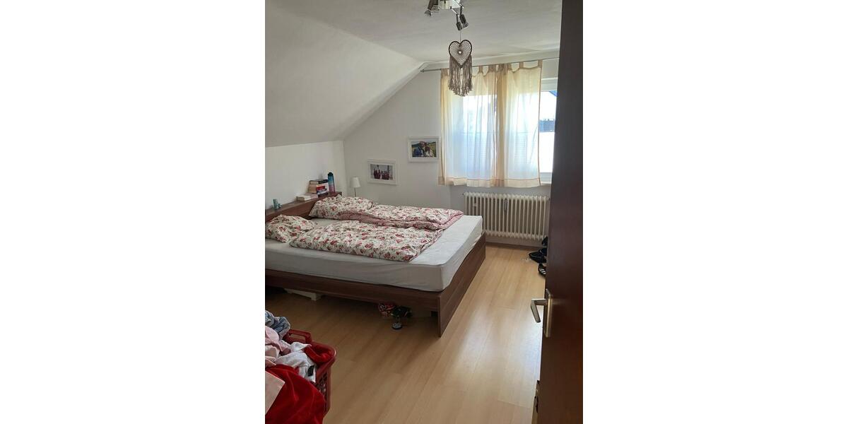 Dachgeschoßwohnung Unterschleißheim - 2 Zimmer, 60 m&sup2;, 1.290&euro; | Angebot:26492891