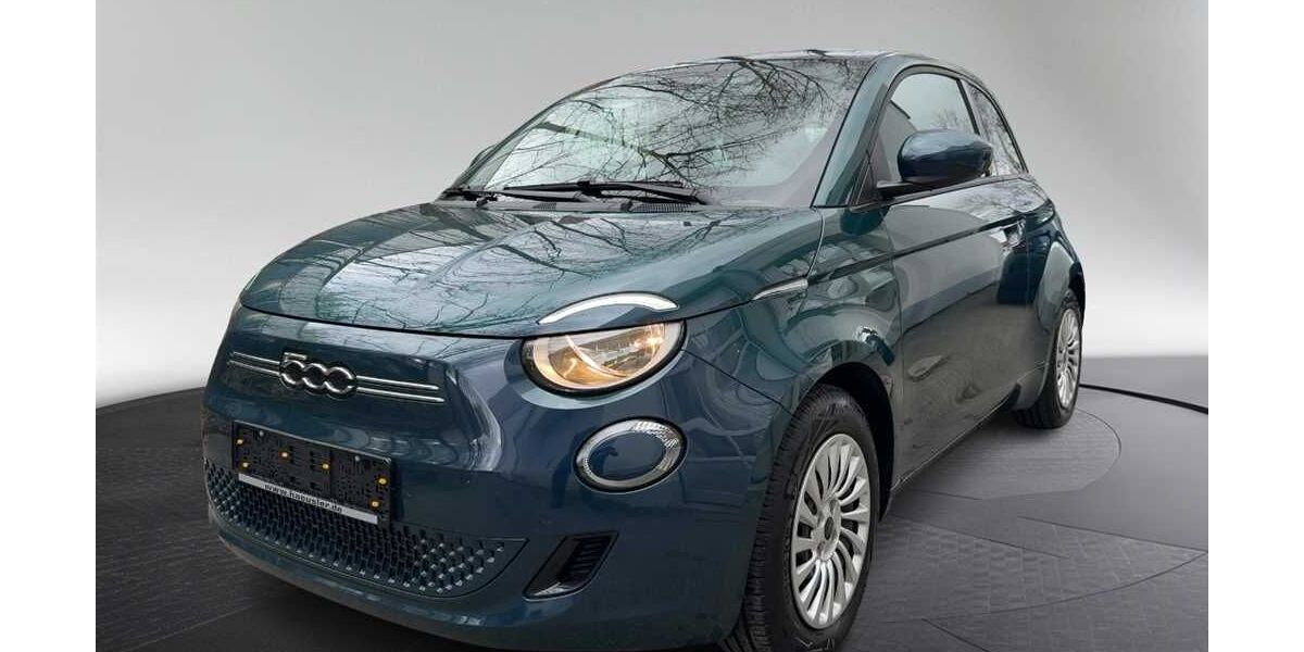 Fiat 500 21.900 km 19.490 &euro; München 81249