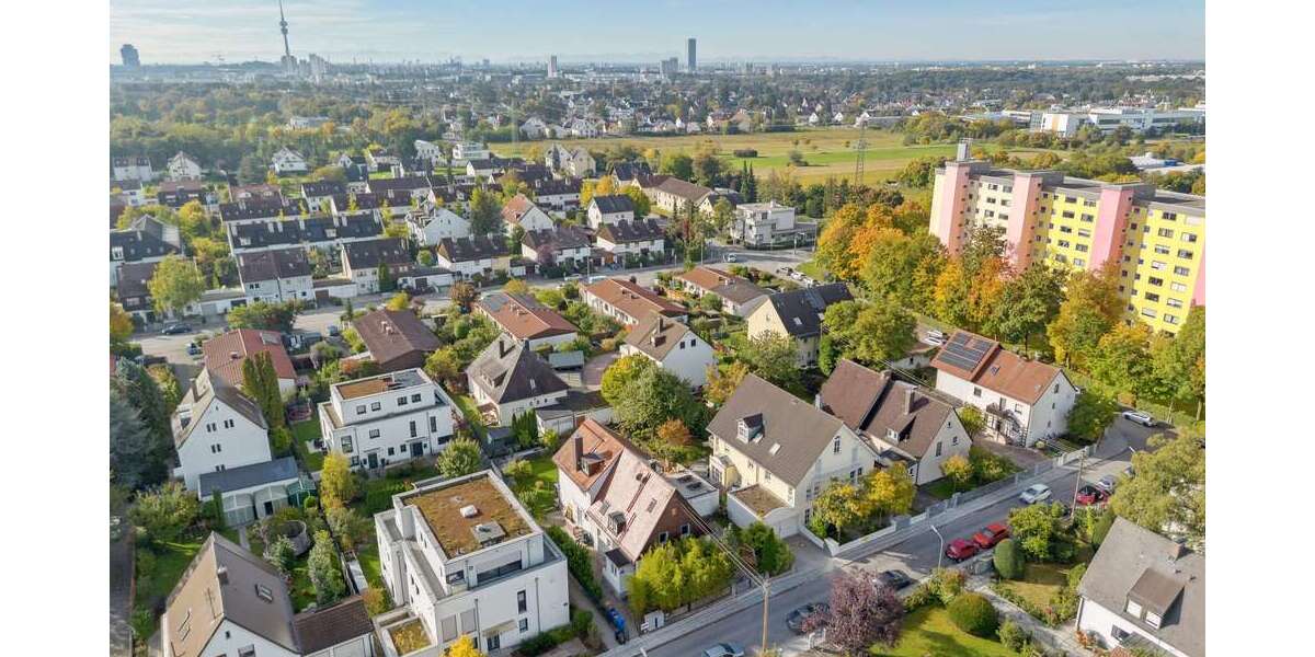 Haus zum Kaufen in München 925.000 € 145 m² 5 zimmer