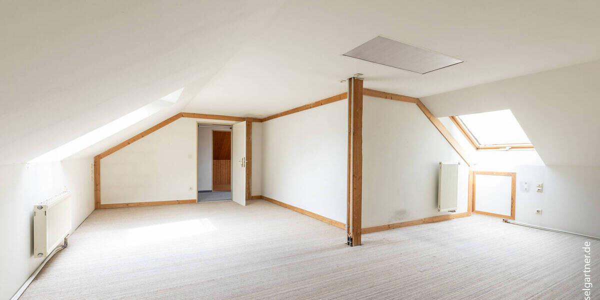 Einfamilienhaus Eichenau - 8 Zimmer, 199 m&sup2;, 1.390.000&euro; | Angebot:25728774