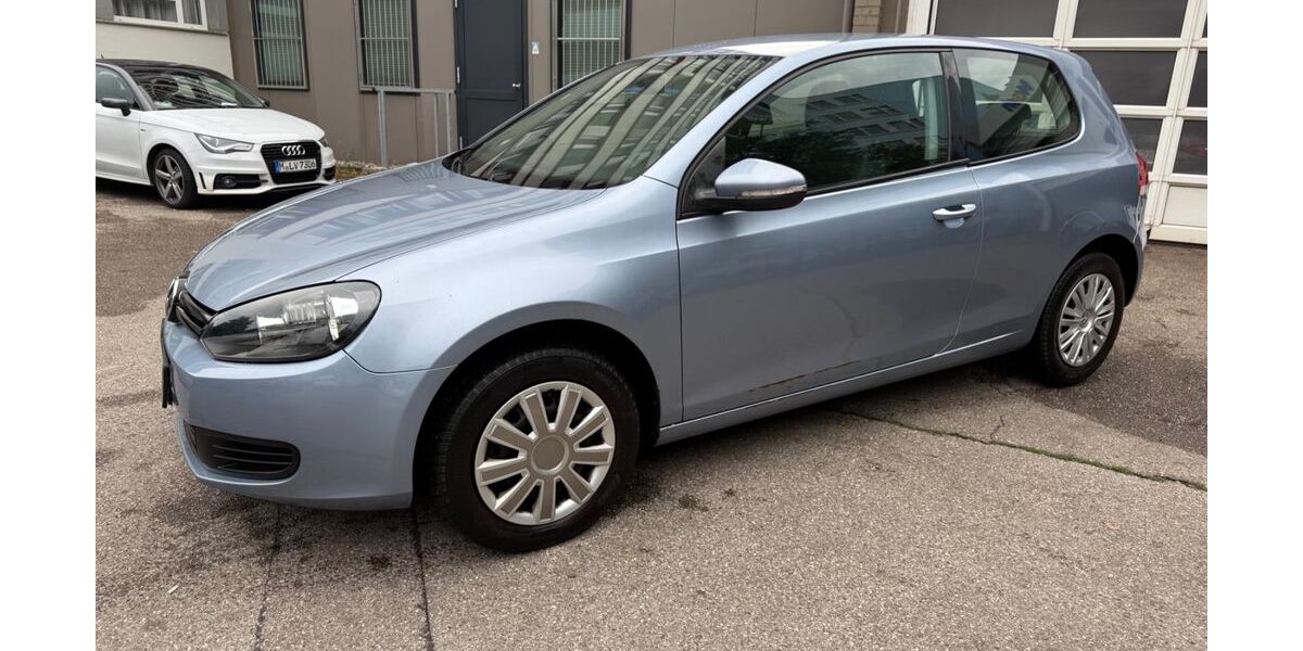 VW Golf 145.111 km 3.750 &euro; München 80636