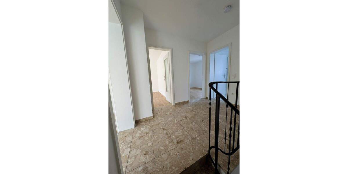 Doppelhaushälfte Fürstenfeldbruck - 6 Zimmer, 154 m&sup2;, 2.400&euro; | Angebot:25755951