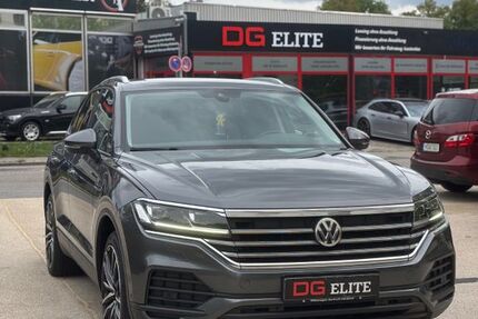 VW Touareg 154.400 km 27.990 &euro; München 81825