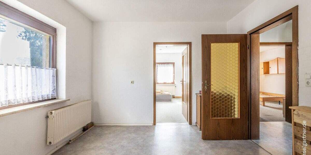 Doppelhaushälfte München Allach-Untermenzing - 6 Zimmer, 122 m&sup2;, 875.000&euro; | Angebot:25877212