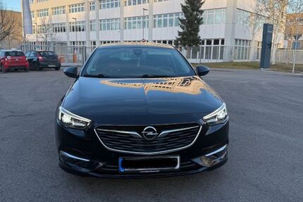 Opel Insignia 86.200 km 16.000 &euro; München 81373